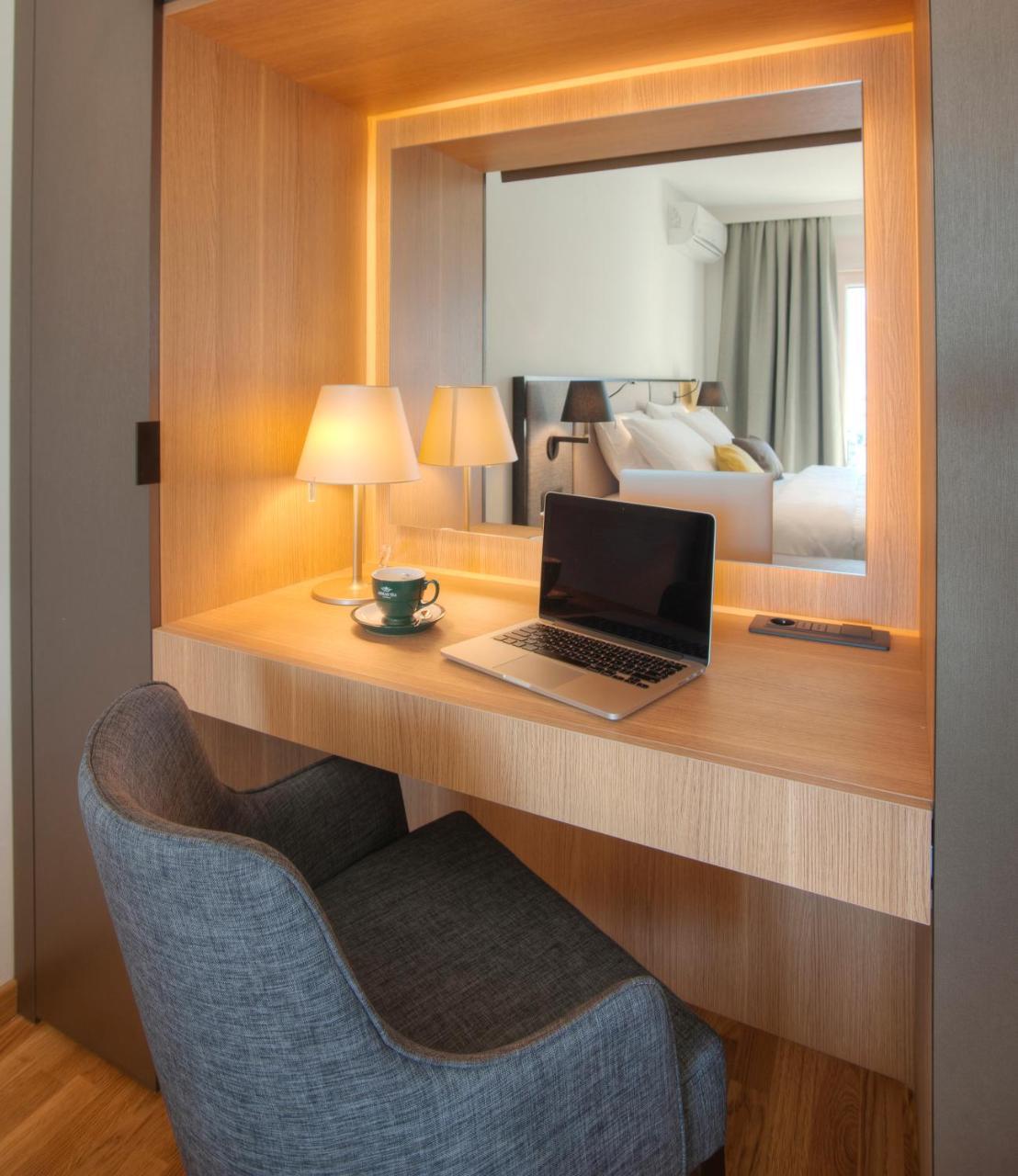 Fontana Hotel & Gastronomy Budva Extérieur photo